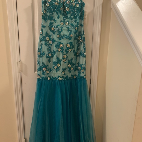 CD7955 - Picture 4 of 7